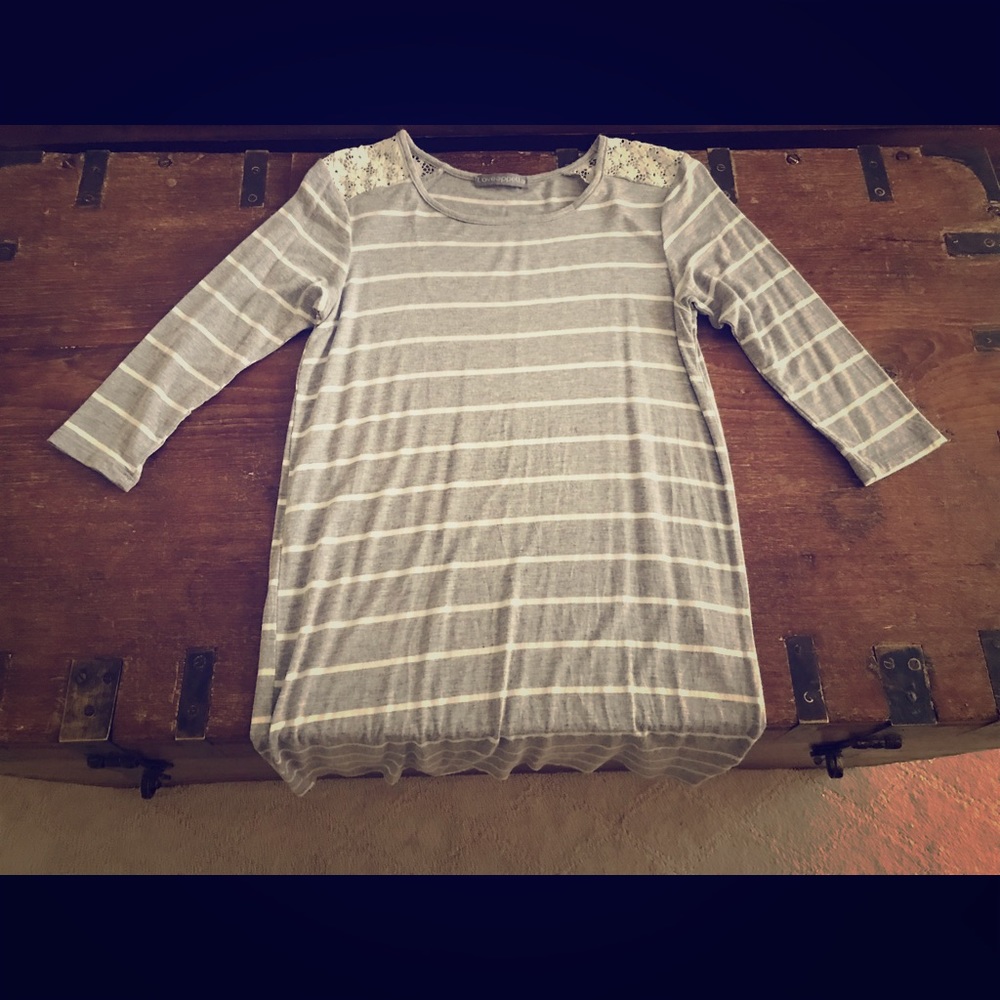 Loveappella 3/4 sleeve shirt